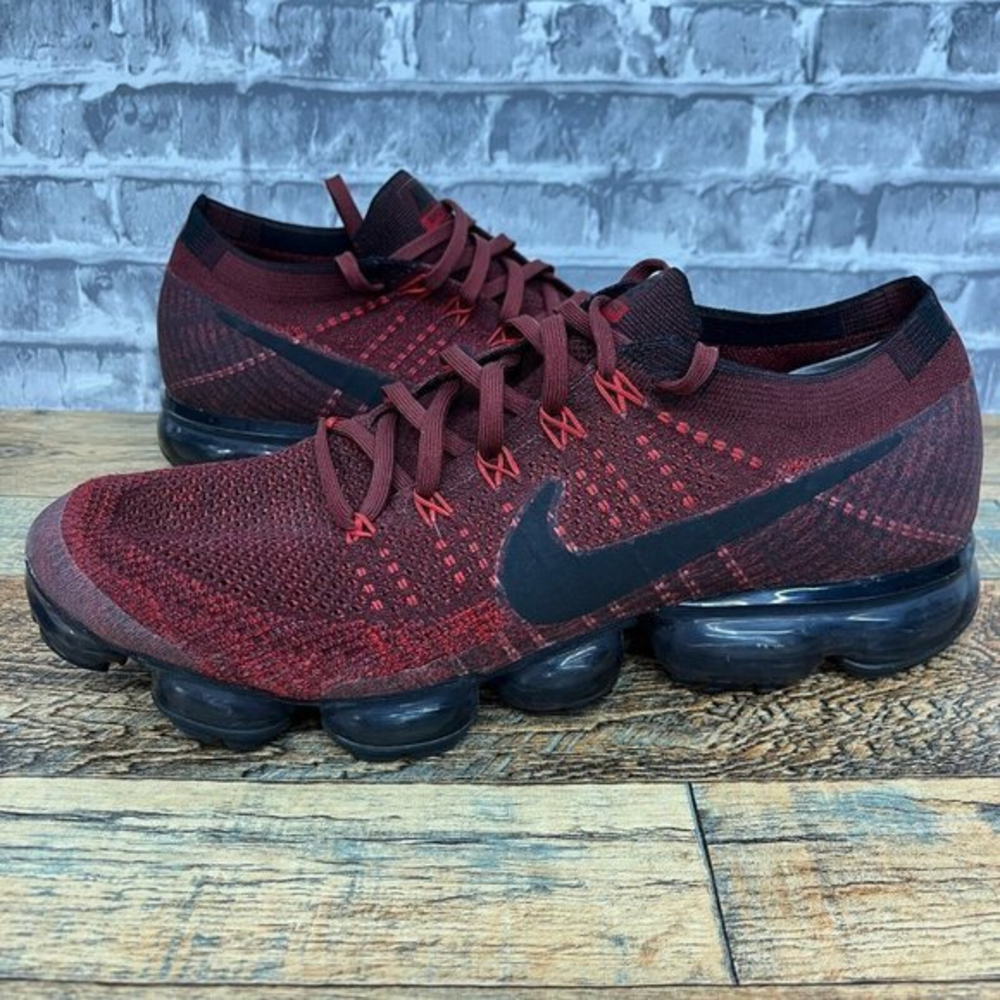 Nike Vapormax Flyknit Dark Team Red Black 2017 849558-601‎ Mens Size 11.5 Rare